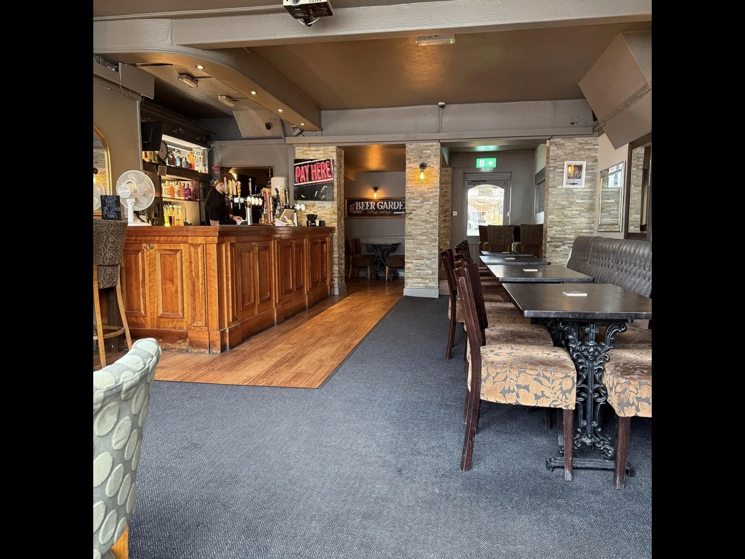 Interior overview thumbnail